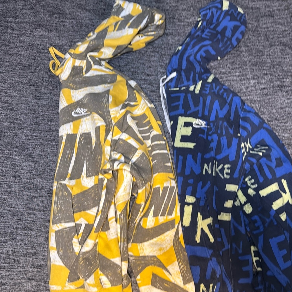 Nike Sweatshirt Bundle